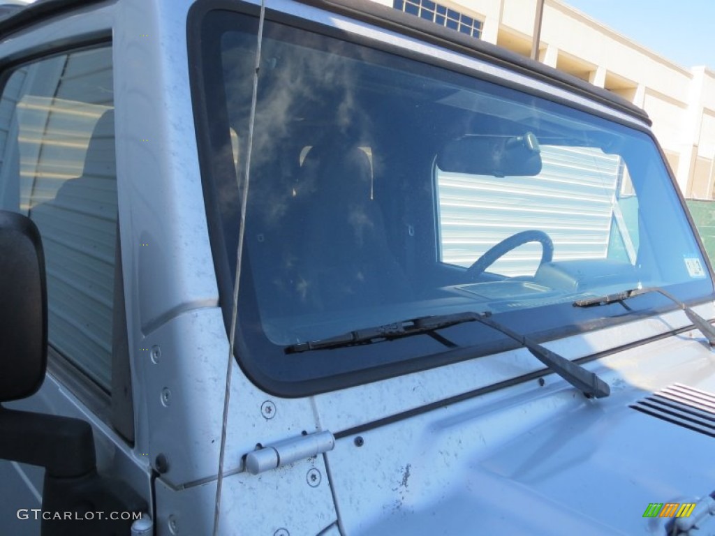 2004 Wrangler X 4x4 - Bright Silver Metallic / Dark Slate Gray photo #15