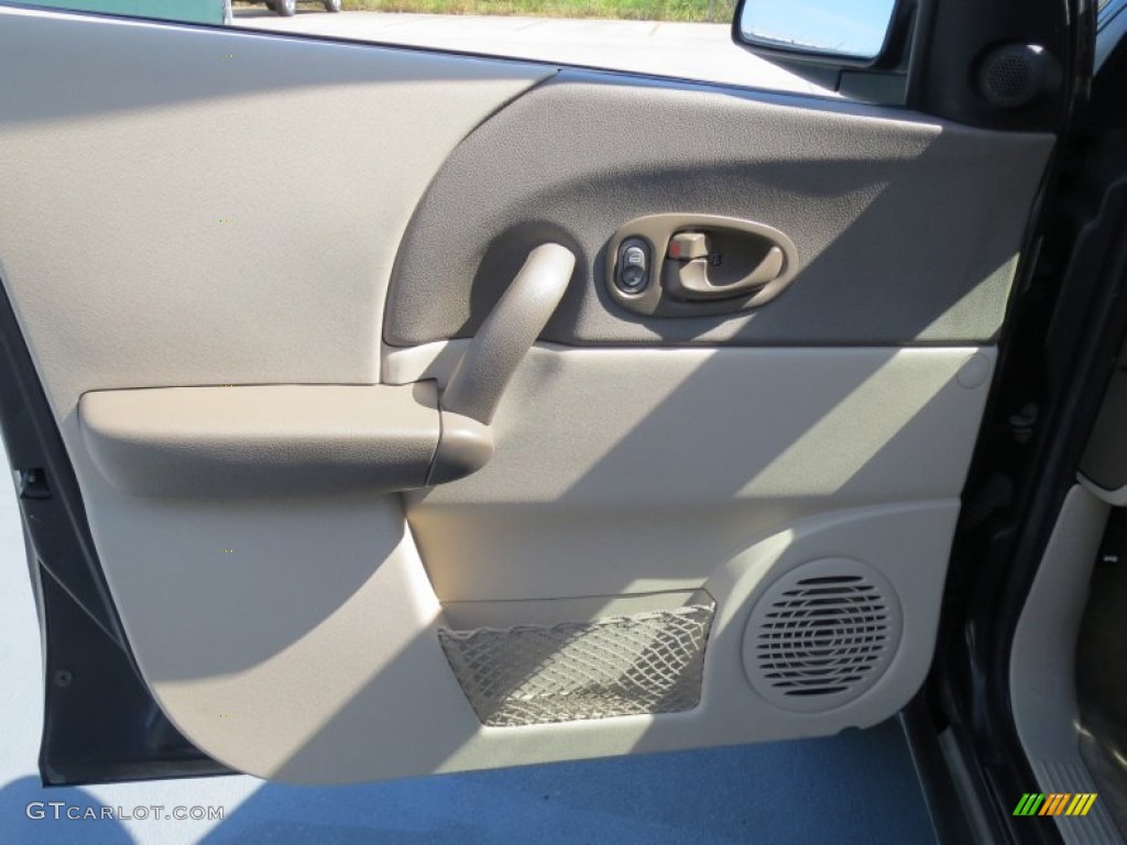 2003 VUE V6 - Black / Gray photo #28