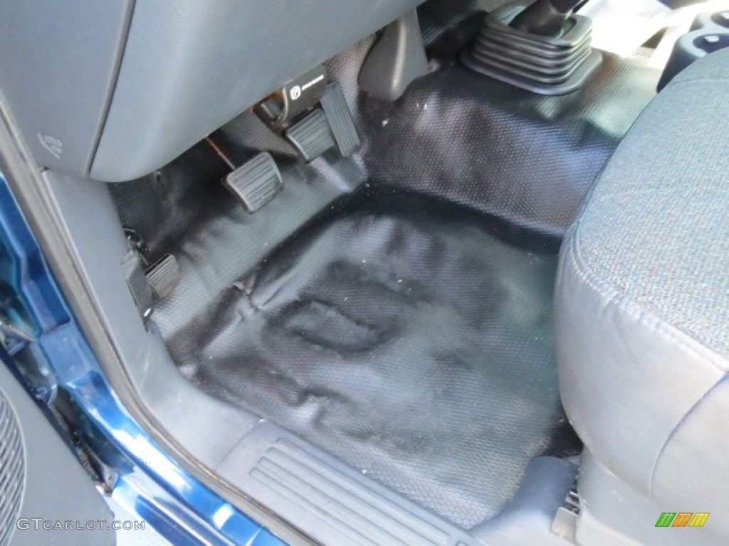 2001 Silverado 1500 LS Regular Cab - Indigo Blue Metallic / Graphite photo #22