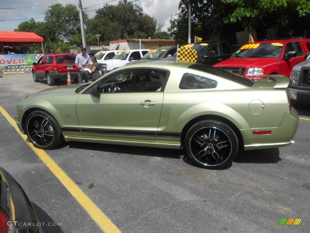 2006 Mustang GT Premium Coupe - Legend Lime Metallic / Light Parchment photo #3