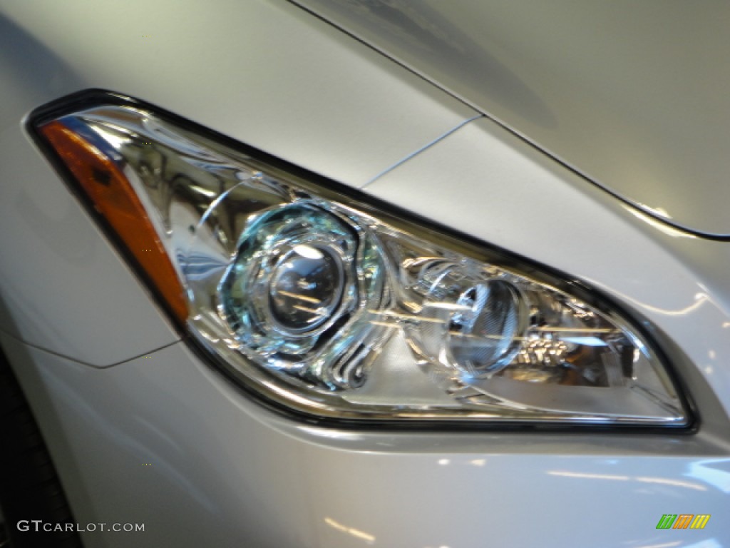 2012 M 37x AWD Sedan - Liquid Platinum / Graphite photo #28