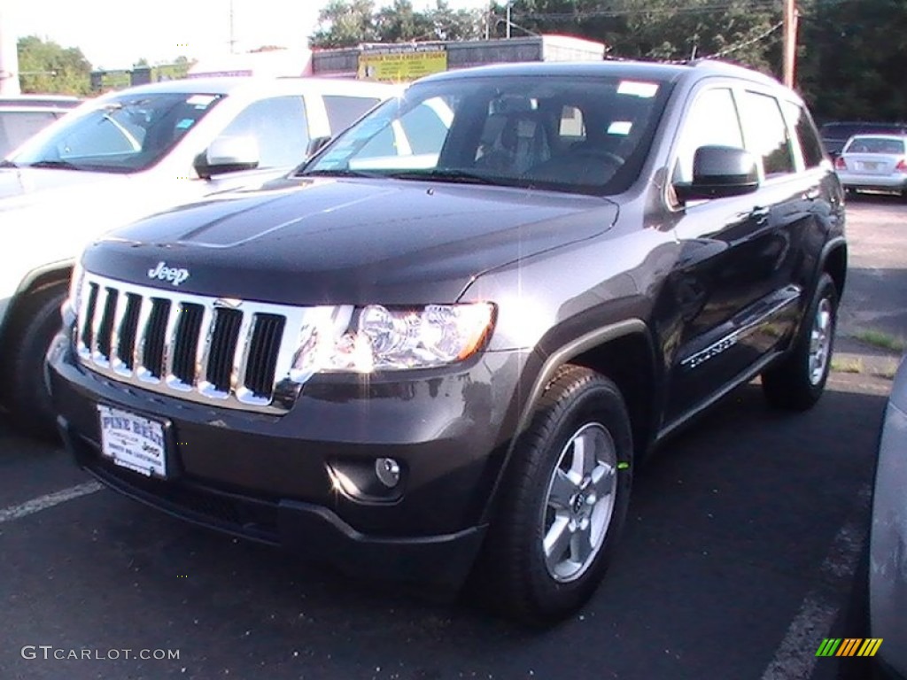 2012 Grand Cherokee Laredo 4x4 - Mineral Gray Metallic / Black photo #1
