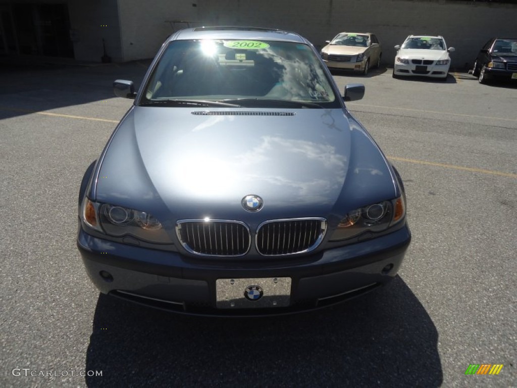 2002 3 Series 330i Sedan - Steel Blue Metallic / Beige photo #3