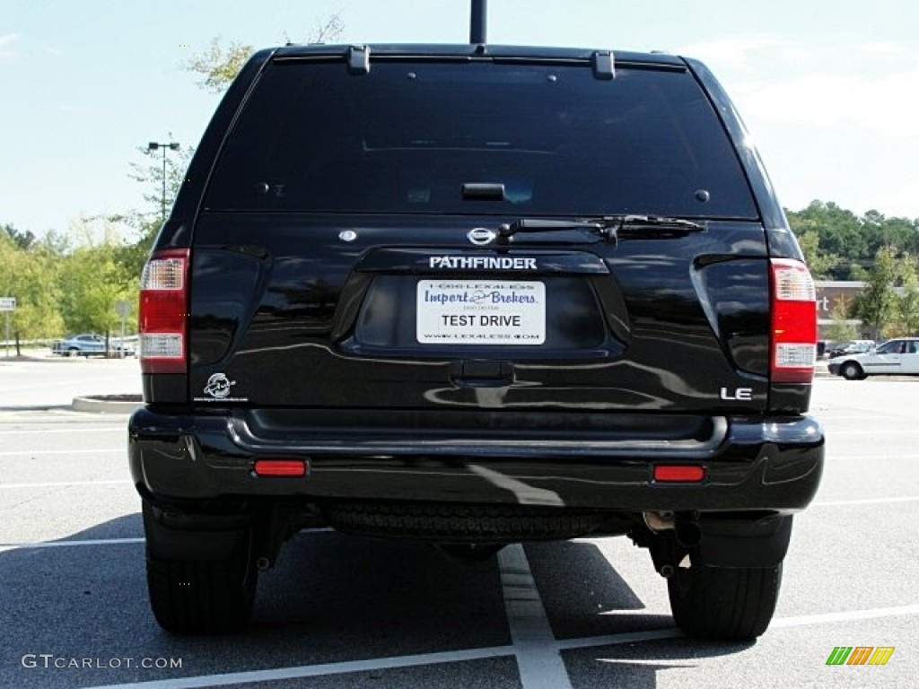 2004 Pathfinder LE Platinum - Super Black / Beige photo #7