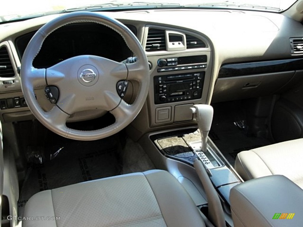 2004 Pathfinder LE Platinum - Super Black / Beige photo #10