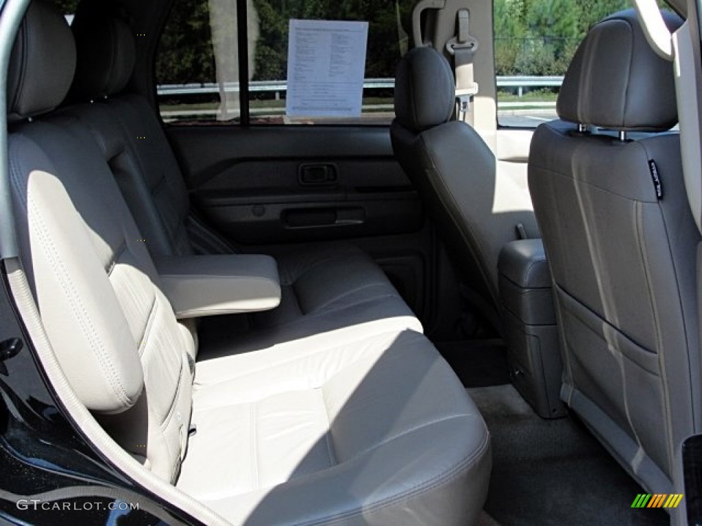 2004 Pathfinder LE Platinum - Super Black / Beige photo #15