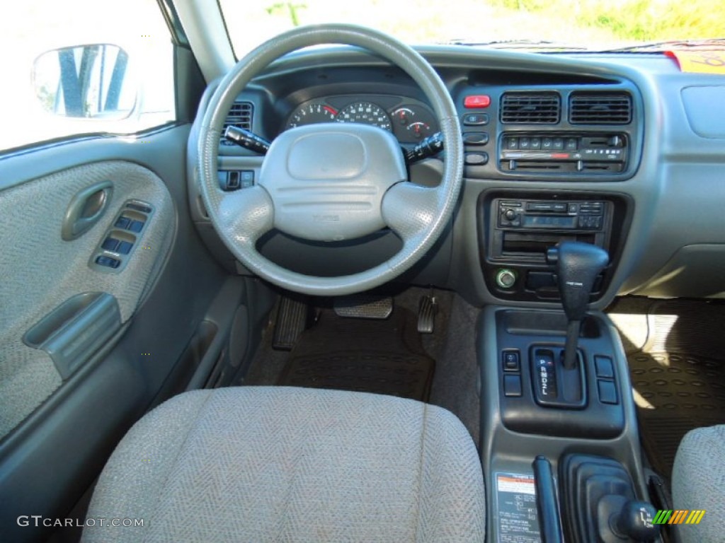 2000 Grand Vitara JLX 4x4 - Polar White / Gray photo #17