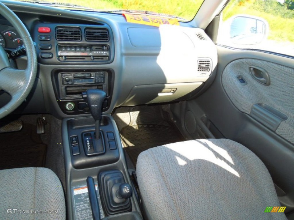 2000 Grand Vitara JLX 4x4 - Polar White / Gray photo #18