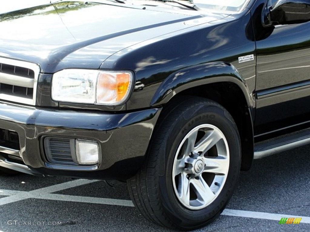 2004 Pathfinder LE Platinum - Super Black / Beige photo #25