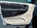 Bright Silver Metallic - Grand Caravan Crew Photo No. 10