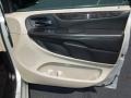 Bright Silver Metallic - Grand Caravan Crew Photo No. 23