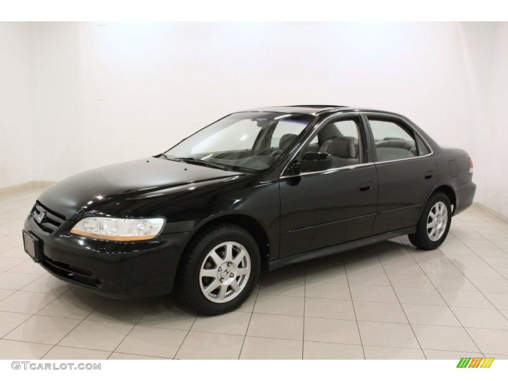 2002 Accord SE Sedan - Nighthawk Black Pearl / Quartz Gray photo #3