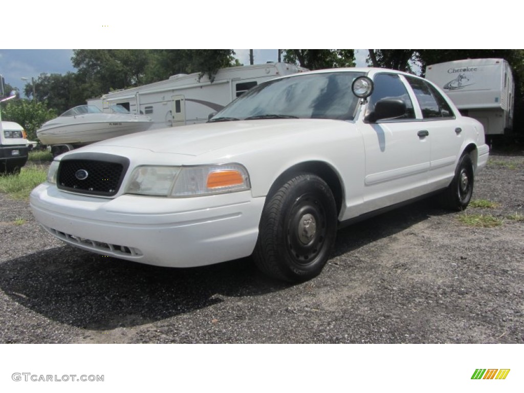 Vibrant White 2005 Ford Crown Victoria Police Interceptor Exterior Photo #70614195