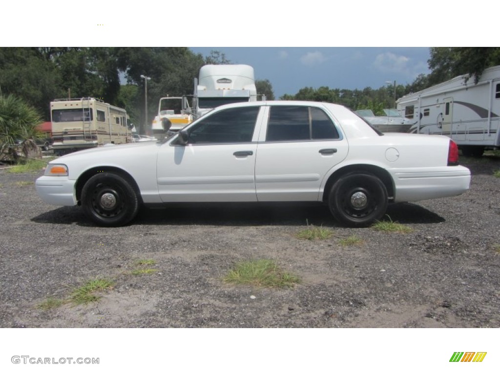 Vibrant White 2005 Ford Crown Victoria Police Interceptor Exterior Photo #70614198