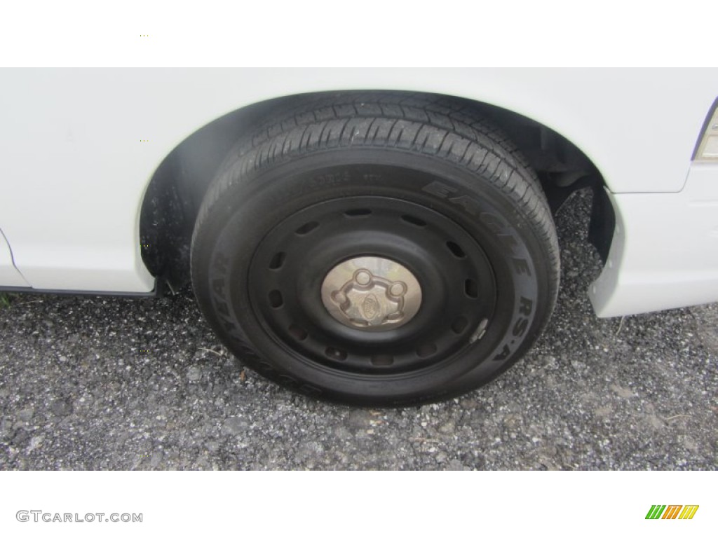 2005 Ford Crown Victoria Police Interceptor Wheel Photo #70614231