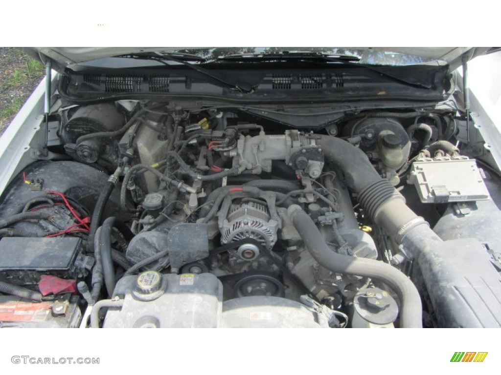 2005 Ford Crown Victoria Police Interceptor 4.6 Liter SOHC 16-Valve V8 Engine Photo #70614285