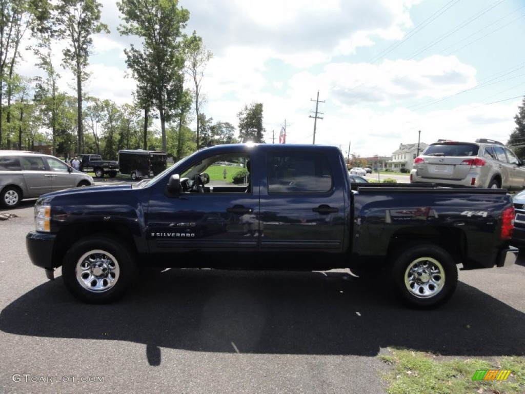 2009 Silverado 1500 LS Crew Cab 4x4 - Imperial Blue Metallic / Dark Titanium photo #9