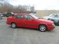 Red - 850 GLT Turbo Sedan Photo No. 2