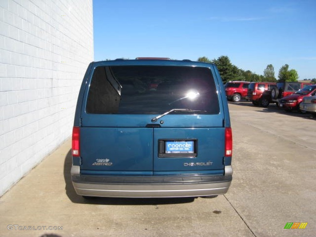 2003 Astro  - Medium Cadet Blue Metallic / Medium Gray photo #7
