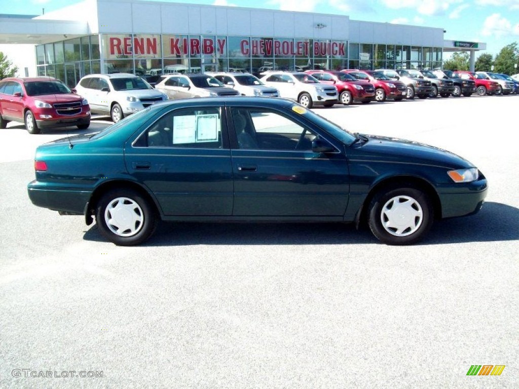 1998 Camry CE - Dark Green Metallic / Oak photo #3