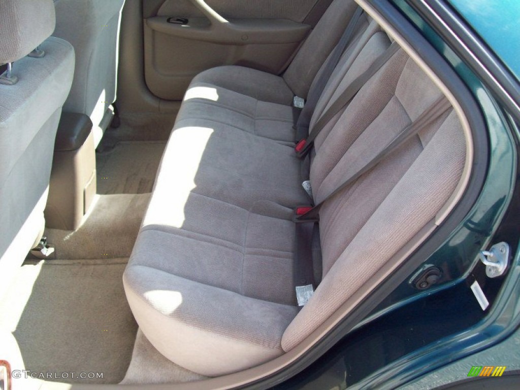 1998 Camry CE - Dark Green Metallic / Oak photo #20