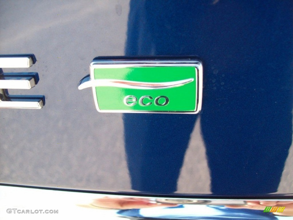 2012 Chevrolet Cruze Eco Marks and Logos Photos