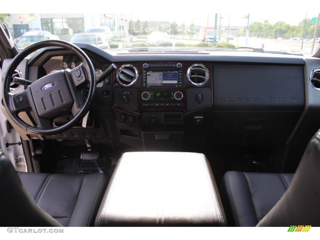 2010 F350 Super Duty Lariat Crew Cab 4x4 Dually - White Platinum Metallic Tri-Coat / Ebony photo #11