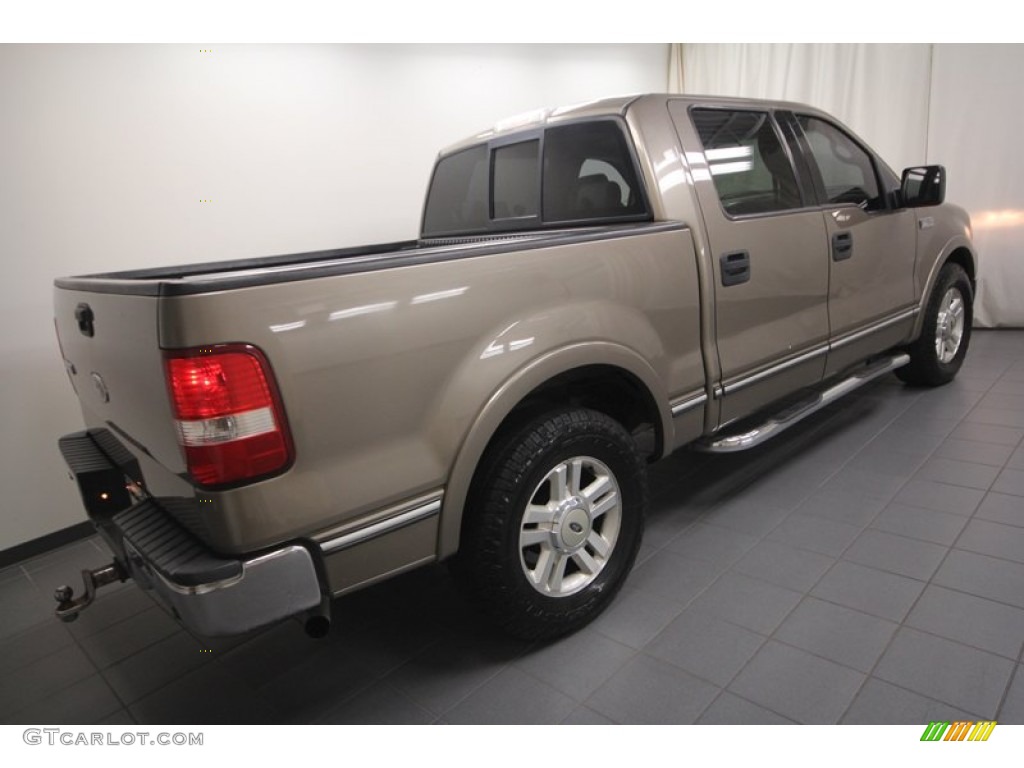 2004 F150 Lariat SuperCrew - Arizona Beige Metallic / Tan photo #11
