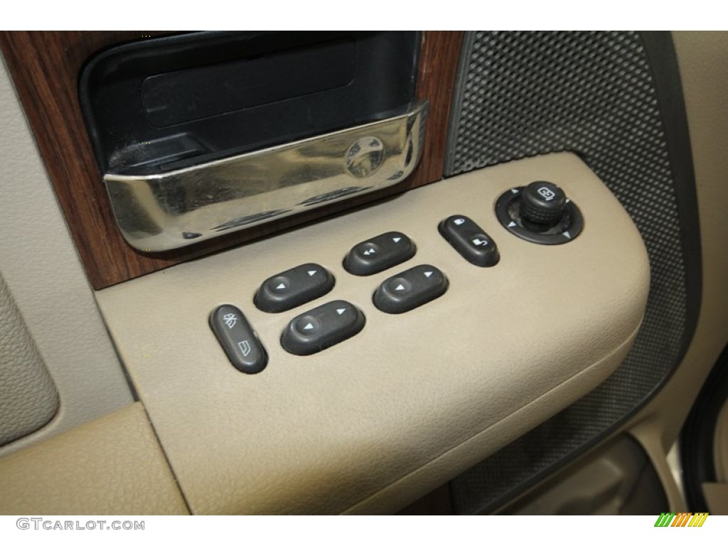 2004 F150 Lariat SuperCrew - Arizona Beige Metallic / Tan photo #16