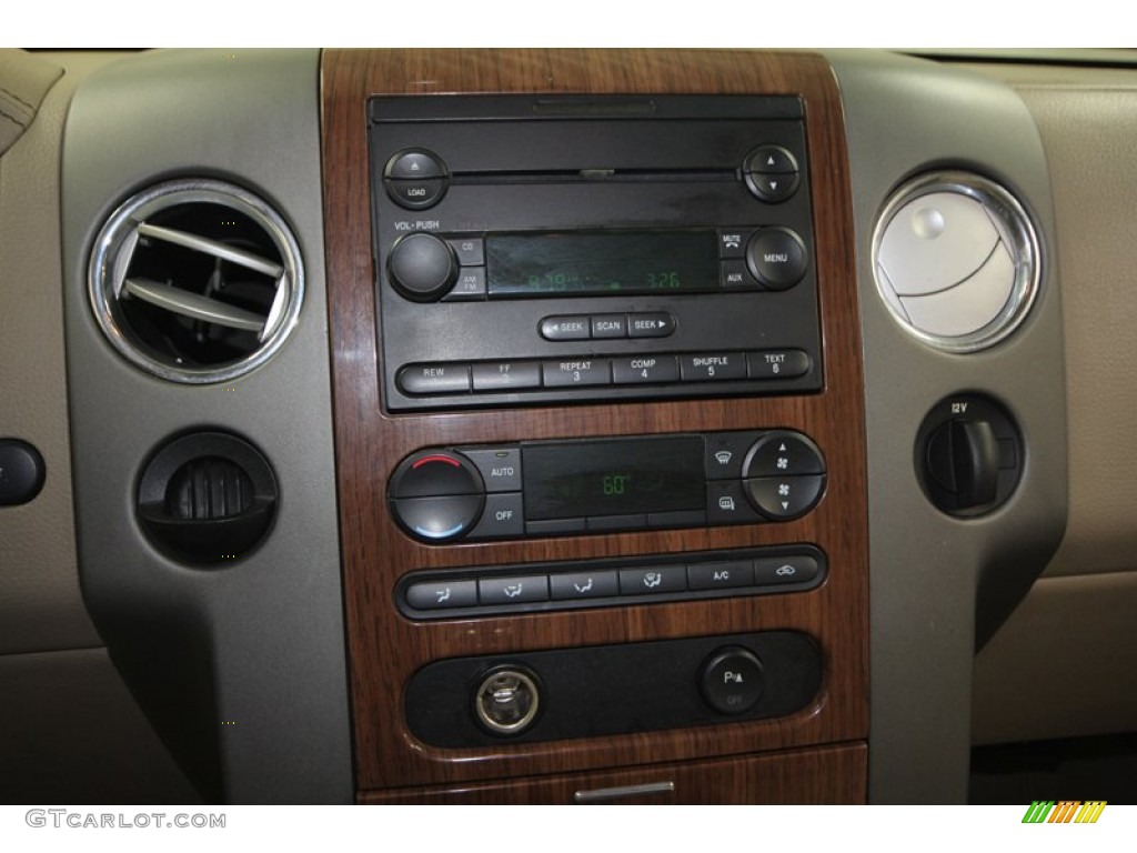 2004 F150 Lariat SuperCrew - Arizona Beige Metallic / Tan photo #20
