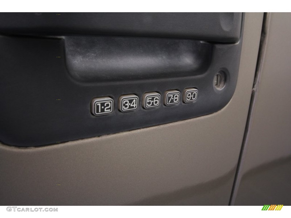 2004 F150 Lariat SuperCrew - Arizona Beige Metallic / Tan photo #42