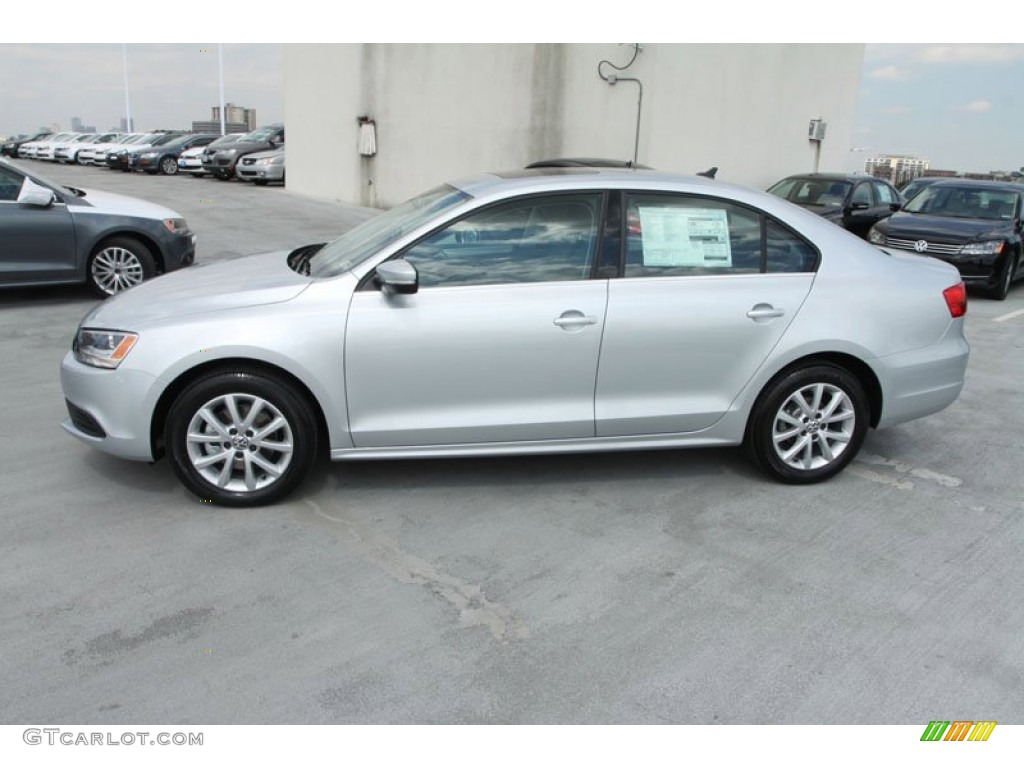 Reflex Silver Metallic 2013 Volkswagen Jetta SE Sedan Exterior Photo #70627771