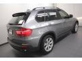 Space Grey Metallic - X5 xDrive48i Photo No. 10