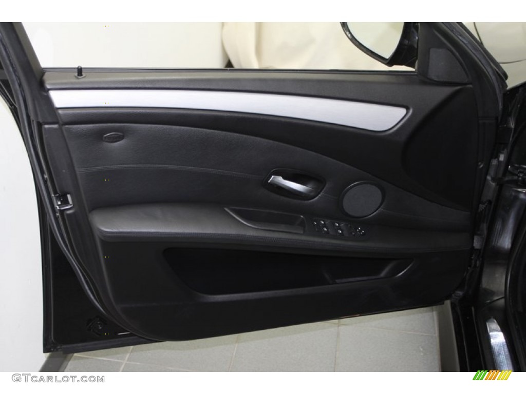 2010 BMW M5 Standard M5 Model Black Merino Leather Door Panel Photo #70630213