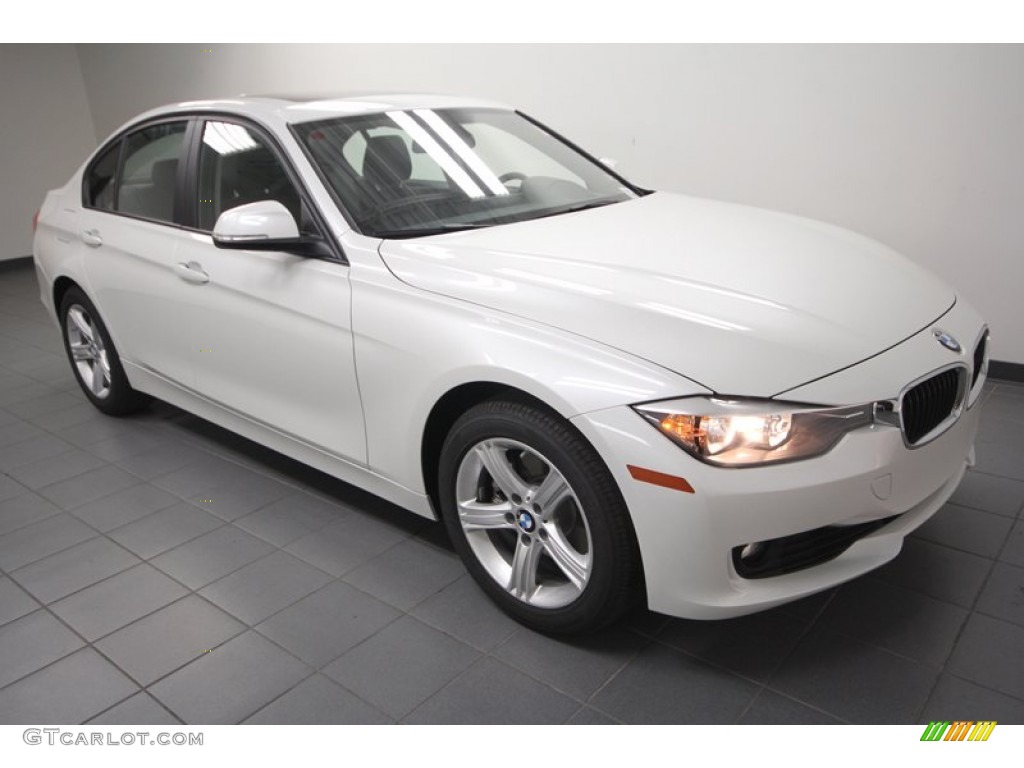 2013 3 Series 328i Sedan - Mineral White Metallic / Black photo #6