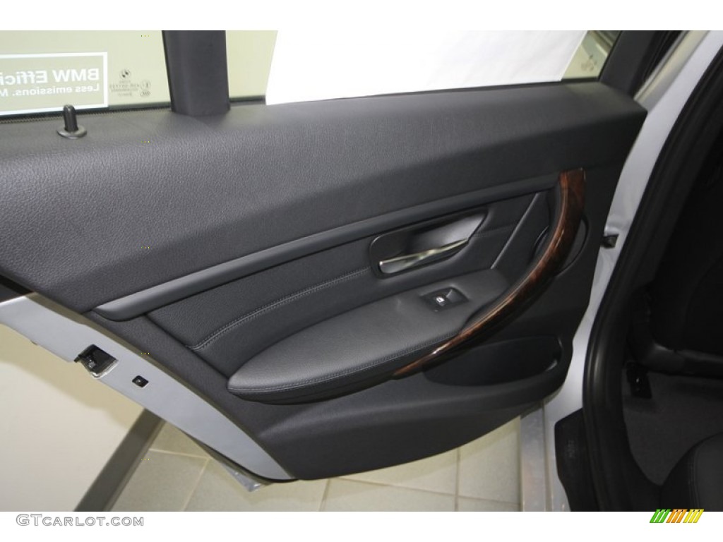 2013 3 Series 328i Sedan - Glacier Silver Metallic / Black photo #24