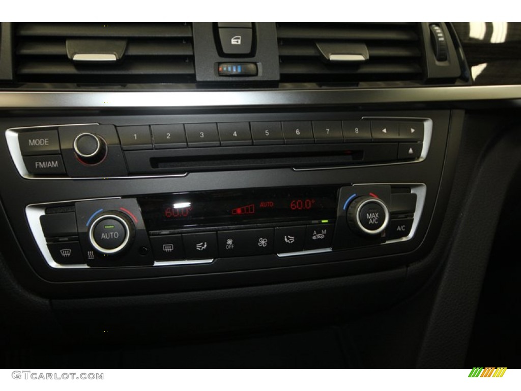 2013 3 Series 328i Sedan - Glacier Silver Metallic / Black photo #17