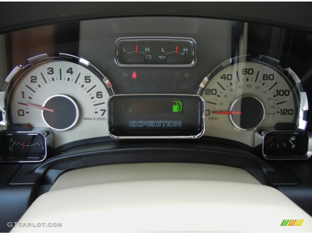 2013 Ford Expedition XLT 4x4 Gauges Photo #70632712