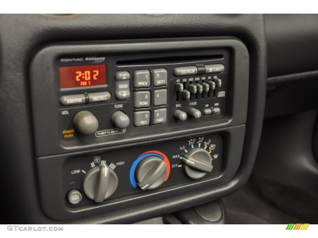 1999 Pontiac Firebird Convertible Controls Photo #70633687