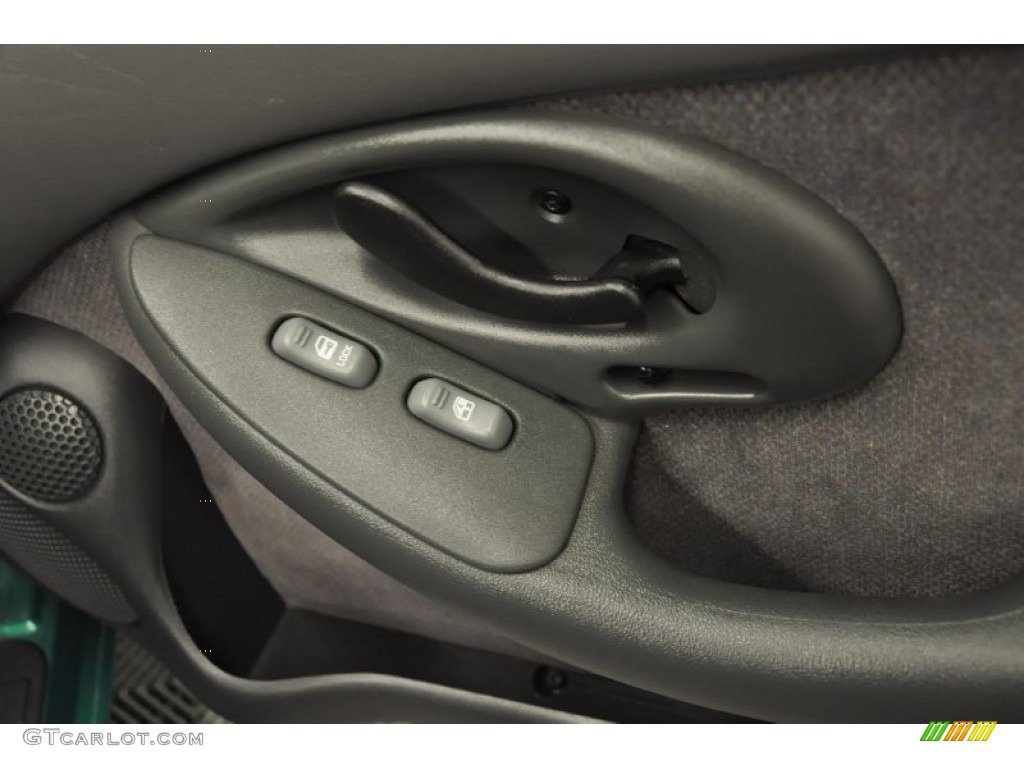 1999 Pontiac Firebird Convertible Controls Photos