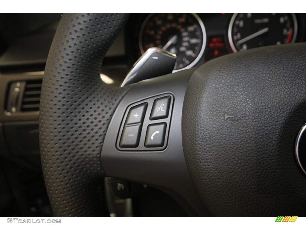 2013 BMW 3 Series 335i Coupe Controls Photo #70633855