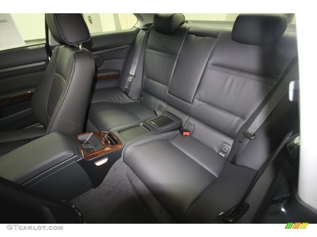 2013 BMW 3 Series 328i Coupe Rear Seat Photo #70633990