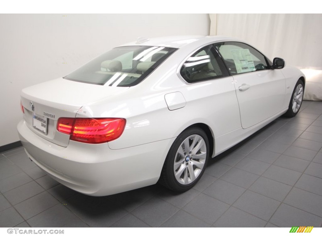 2013 3 Series 328i Coupe - Mineral White Metallic / Oyster photo #8