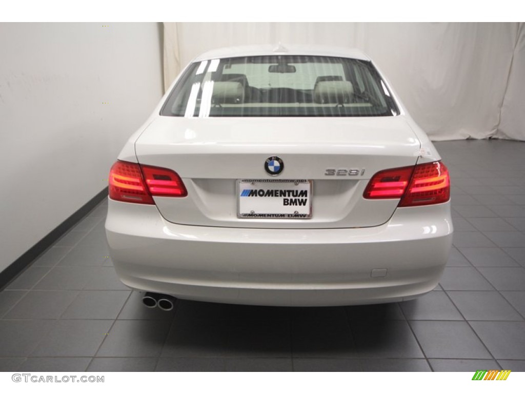 2013 3 Series 328i Coupe - Mineral White Metallic / Oyster photo #10