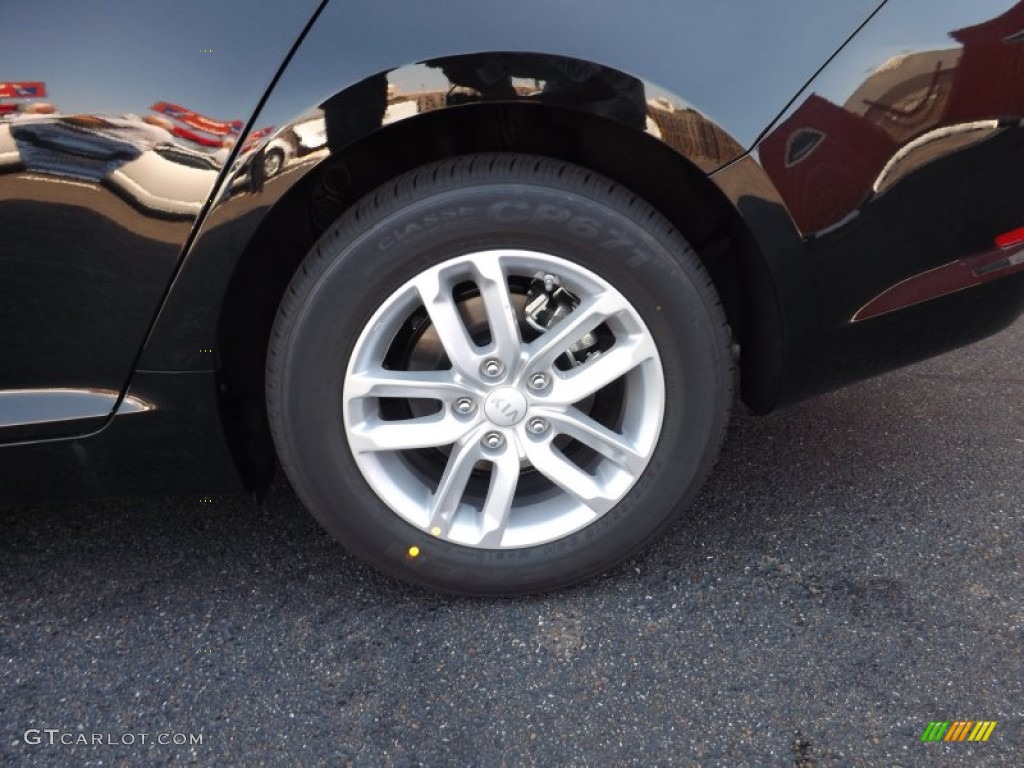 2013 Kia Optima LX Wheel Photo #70638670