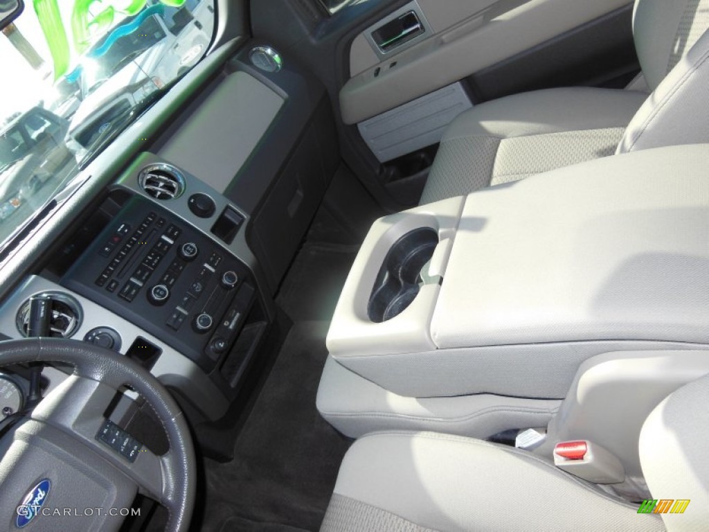 2010 F150 XLT SuperCrew 4x4 - Ingot Silver Metallic / Medium Stone photo #20