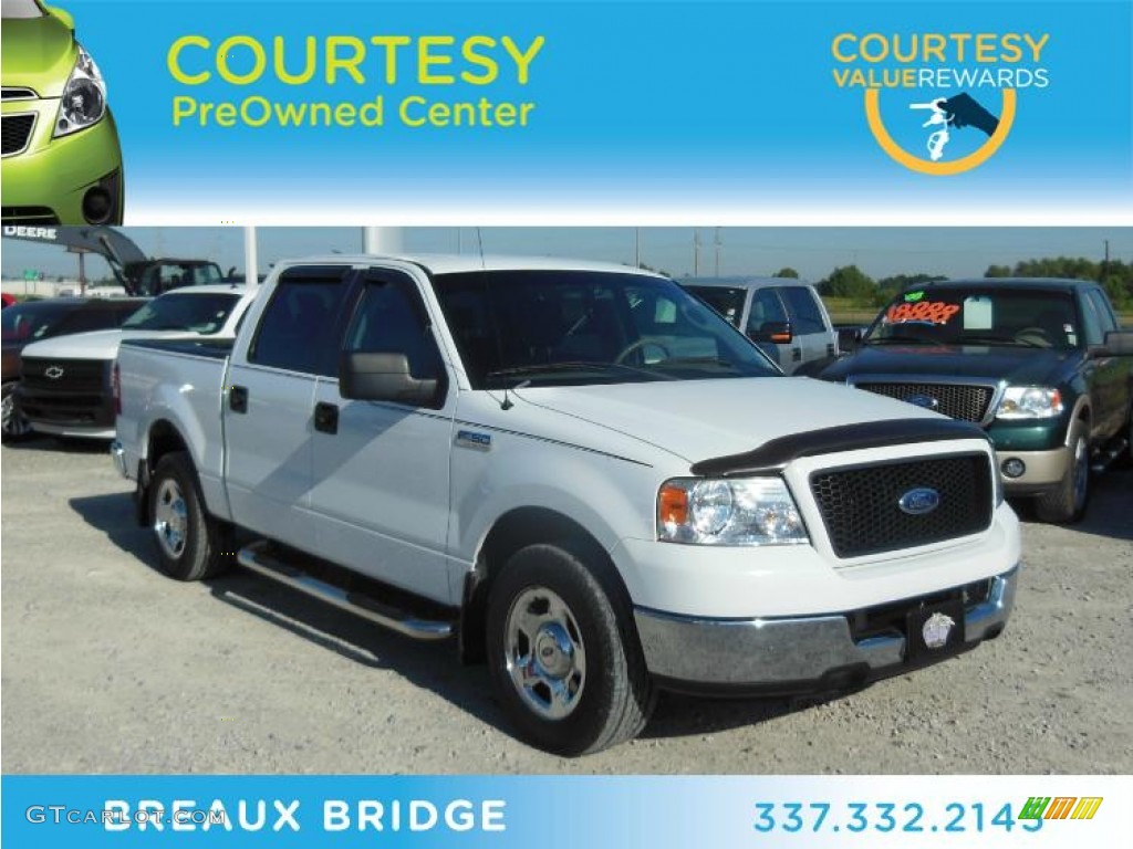 2005 F150 XLT SuperCrew - Oxford White / Medium Flint Grey photo #1