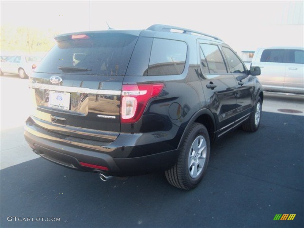 2013 Explorer FWD - Tuxedo Black Metallic / Medium Light Stone photo #5