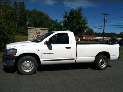 2006 Dodge Ram 2500 ST Regular Cab Data, Info and Specs