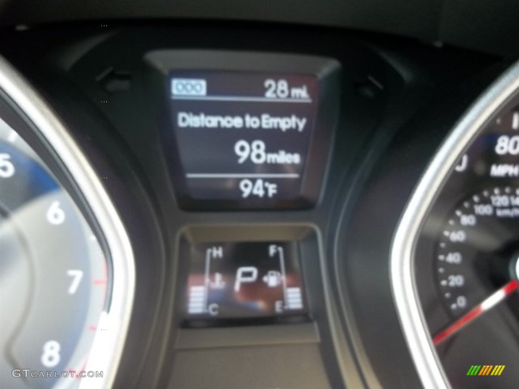 2013 Elantra GT - Volcanic Red / Beige photo #13